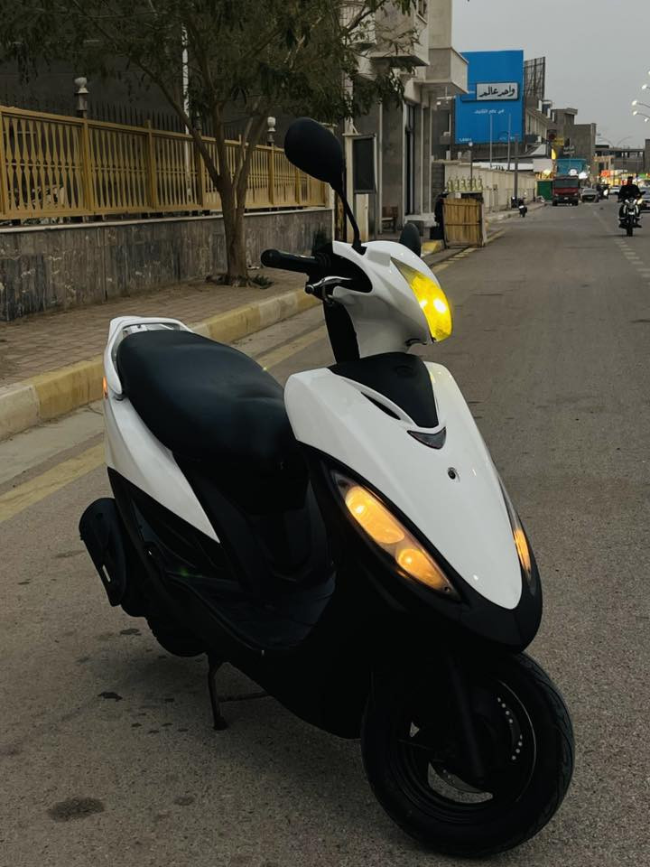 السلام عليكم للبيع دراجه كايمكو G4 مصبوغ عام صبغ درجه اولا كهربايات كلها شغاله نكره صلف محرك حلو تايرات انضاف محرك 150cc السعر 450  اوبي مجال مكاني الرمادي قرب حجي زياد 
***********
