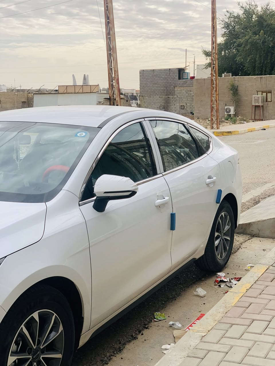 سلام عليكم BYD دستروير للبيع موديل 2025 كفاله عامة مكفولة من كلشي رقم بغداد الرقم الجديد شاشة جبيرة كلاب أشاير بالمري بيها ثلاث أنظمة قيادة بانزين وكهرباء وهايبرد تحكمات ستيرن السعر 19مليون المكان الأنبار الرمادي الرقم ***********
