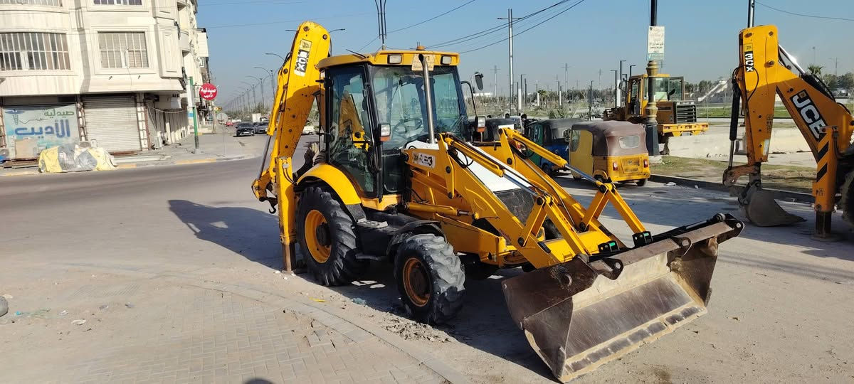 حفاره جي بي سي للبيع موديل ٢٠٠٨ باسمي تحول مباشر رقم سليمانيه مكان البصره مكفوله من كل شي. *********** ابو عباس
