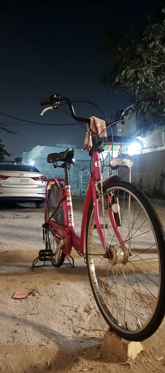 بيسكل برج ستون كير دفن ٣نمر ستان فراشه البيسكل بل واقع احلى من الصور نضيف بمعنه  حجم 26البيسكل مختم بكلشي كلوب حساسس الون وردي رايده ١٦٠مكاني بغداد حي ور للستفسار خاص او *********** وتساب ❤️🥇
