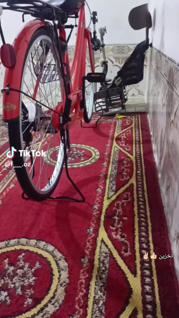 السلام عليكم بايسكل للبيع
بايسكل كفاله لازم من كراره ابو النقش 
بايسكل موديل 22 
شراقه اللي يدق علي راسلني خاص 
***********
