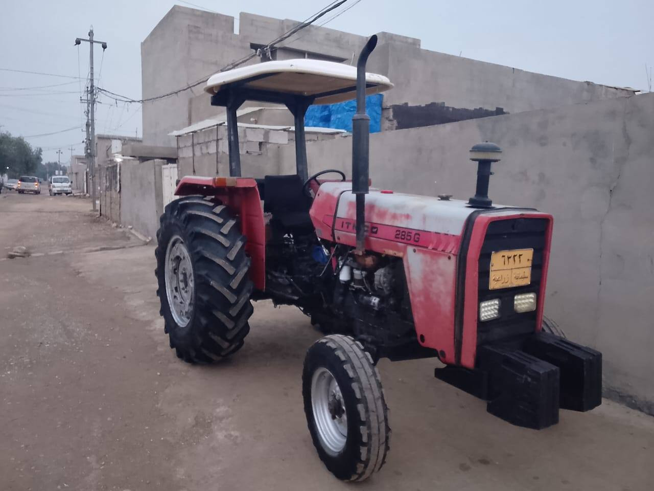 تركتر للبيع 20/11 نضيف تيرات الورا جداد كير بالشرط محرك بي بخار شي بسيط  سنوية تحويل اشوكت ما تريد تركتر جاهز شغل وطلع المكان كركوك داقوق السعر 73 ورقة وبي مجال مكلف بالنشر رقم الهاتف ***********اسيا/***********
