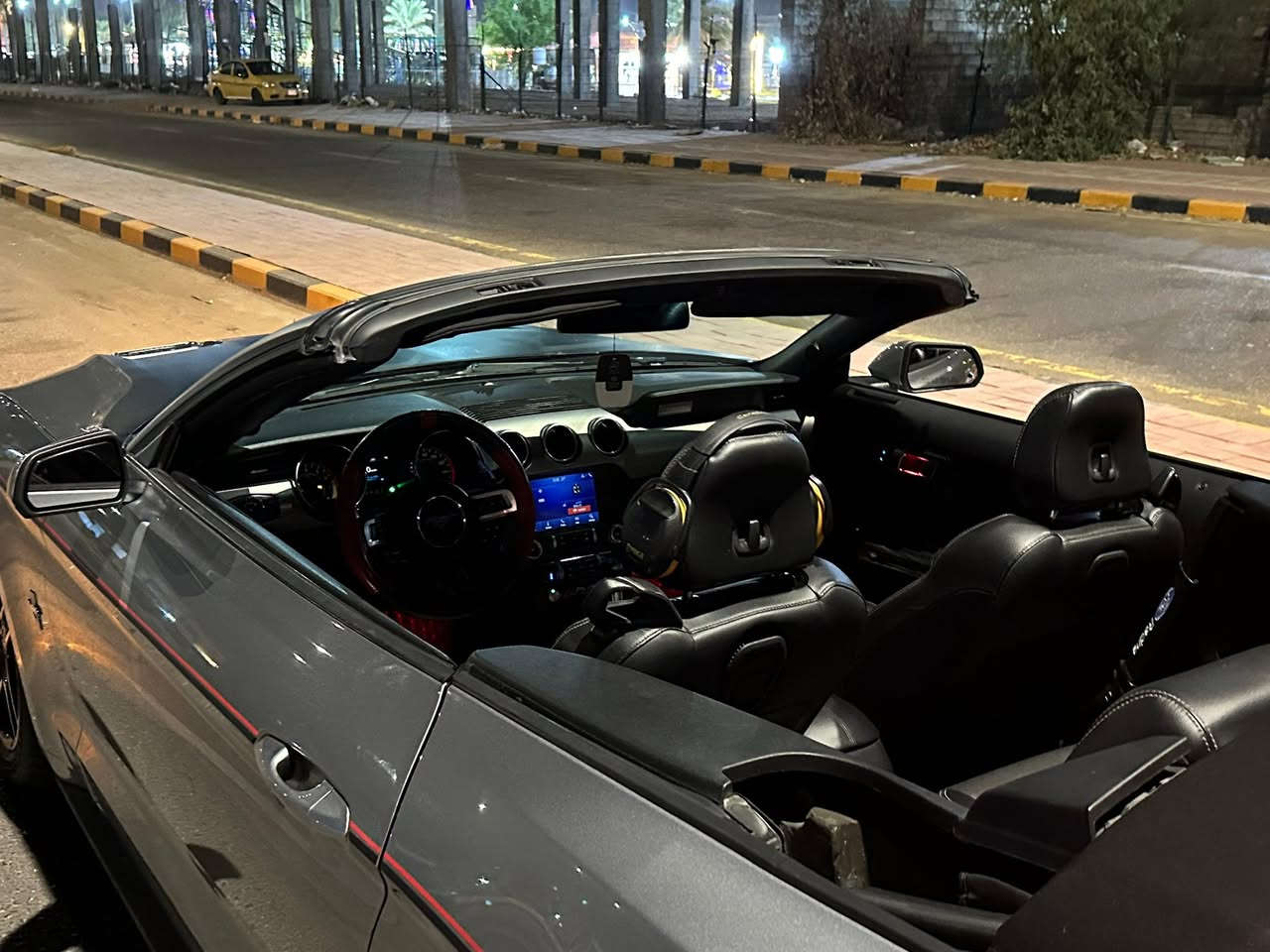 مواصفات فول 1/1
محرك 4 سلندر 2300 تيربو
🏎️ سقف كشف بالكامل 
🏎️ رادار أمامي خلفي جانبي 
🏎️ تحديد مسار - قيادة ذاتية حساس تصادم وقوف ذاتي 
 🏎️ بصمه تشغيل - بصمة ابواب 
🏎️ تشغيل عن بعد - نظام نقطة عمياء
🏎️ كشنات جلد كهرباء تدفئة وتبريد 
🏎️ 5 انظمة قيادة - 3 انضمه للستيرن
🏎️ كروز مثبت سرعة - حساس اطارات 
🏎️ اشارة ترحيب - لايت LED زنون 
🏎️ شاشة كبيرة لمس - كامرة دوارة  
وبعد هوواي مواصفات
حادثها جاملغ وبنيد  
--------------------------------
***********
سعر 180
