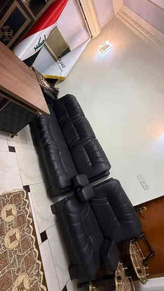 مكتب للبيع جديد ممستعمل السعر 2700000 
المكان شارع فلسطين
***********
