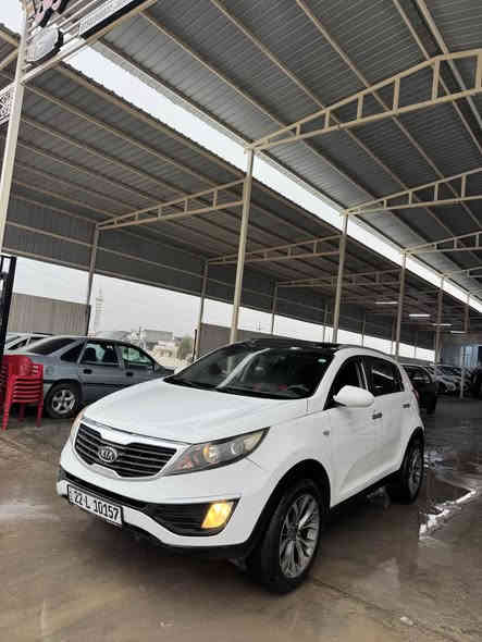 كيا سبورتج 2011 خليجي فول بنوراما 
سعر 115 ورقة مجال
صبغ حزام بدون دواخل
كير و محرك بشرط
سيارة جاهزه و كاملة
عنوان قضاء بردرش / دهوك
تلفون واتساب
***********
اسيا 
*********** الحمدانية
