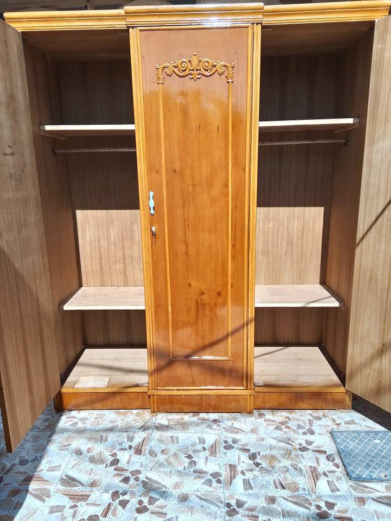 السلام عليكم كنتور 3باب تزكام داخل خارج صاج 5ملم زان مصري ضهر چرچوبه شد براغي السعر 290 وبي مجال الشراي يتصل على الرقم *********** ويوجد توصيل داخل النجف الاشرف @إشارة النجف, العراق
