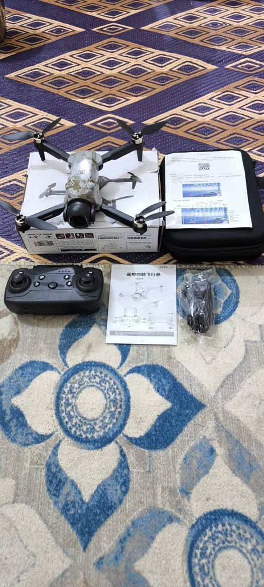 السلام عليكم درون جديد للبيع نوع S25 المواصفات المدى 500 متر حقيقي ارتفاع 120 متر كاميرا 4k متحركه ثباتية فول بالجو شحن من 20 إلى 25 دقيقه حقيقي ارجاع ذاتي للمكان الي انطلقت منه + تنطيك تنبيه بعد عبور الحد المسموح به 400 متر و بعد هواي مواصفات ملحقات بطاريه مفك ريوش احتياط كيبل Tied_c درع حمايه الريوش أثناء الطيران كتيب مع باركود التطبيق السعر 60 و بيها مجال قليل للاستفسار ***********
