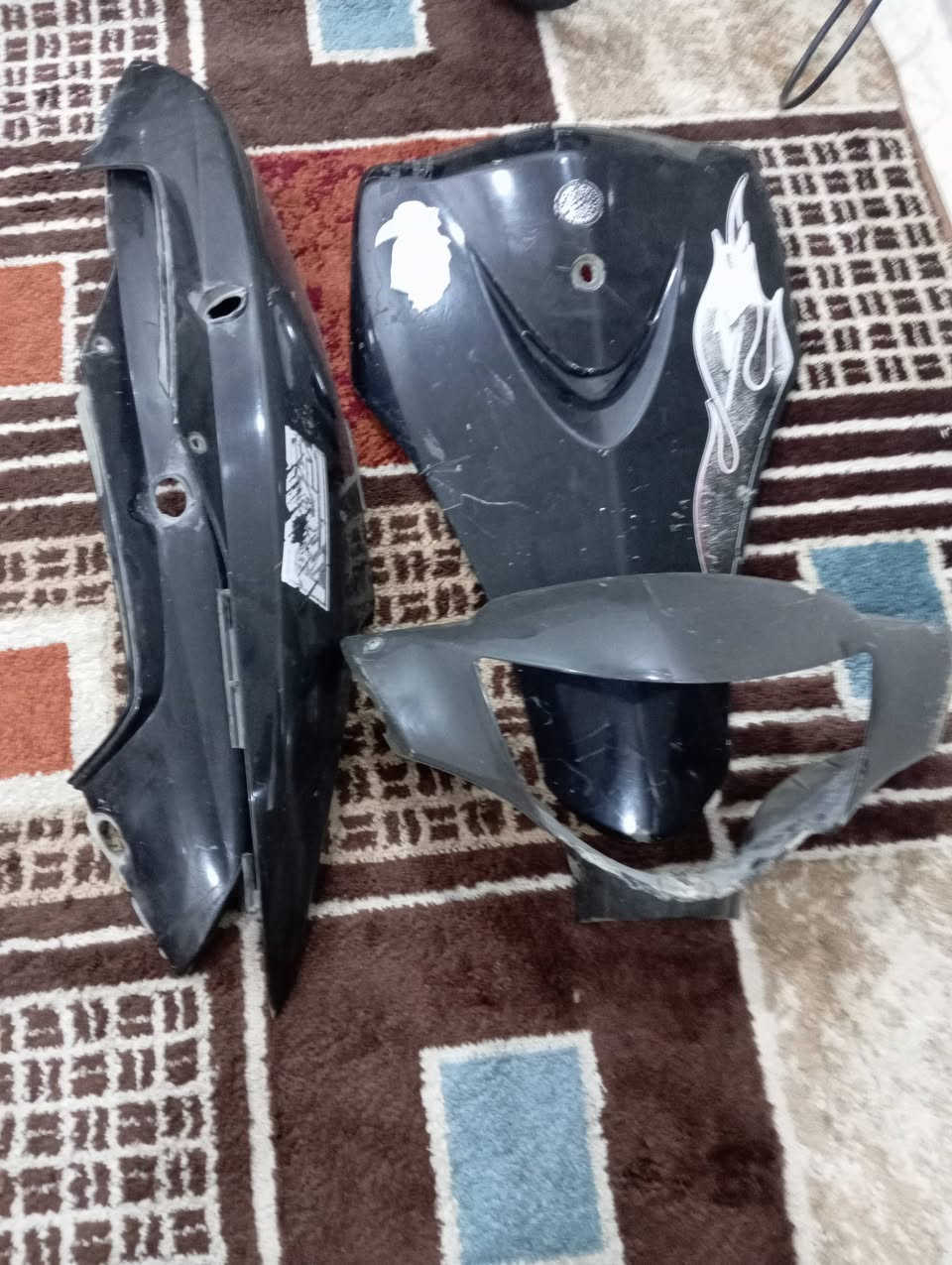 سلام عليكم ورحمة الله وبركاتة غراض ماكس عدلة
كفر عدلة لون اسود بلادي 15 قفل 
كفر لو احمر مصبوغ بس يتعدل 10 قفل 
وجه ماكس عدلة جديد ومختم شخط مابي 5 قفل
كلج خلفي ماعرف شبي ب 3
ستان اربعة كير 5
صالنصة FM جديدة 15 قفل 
واقيات ماكس نص ثنين سعر 5
واقية بطة 3
جاملغ و بكلايت اربعة كير 10
مكاني كربلاء شارع الشبانات يم طرشي عين التمر اخي مو شراي لاتجي خاص


**إذا كنت صاحب هذا الإعلان وتريد حذفه لأي سبب، رجاءا أرسل رسالة إلى الدعم الفني**