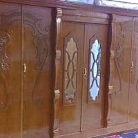 غرفة للبيع • خشب صاج • درجة أولى