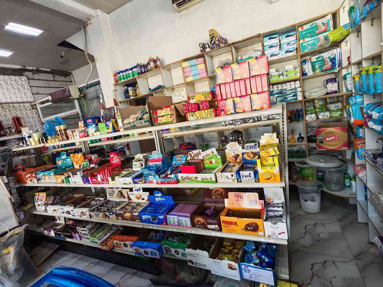 للبيع رف سفينة جانبين يحتوي على 24 قطعة رف
طول 3.94 عرض الجانبين 0.94 الارتفاع 1.55 

المكان كربلاء حي الاطارات

السعر 200 ألف

غير متواجدين على الفيسبوك التواصل على الرقم ***********
