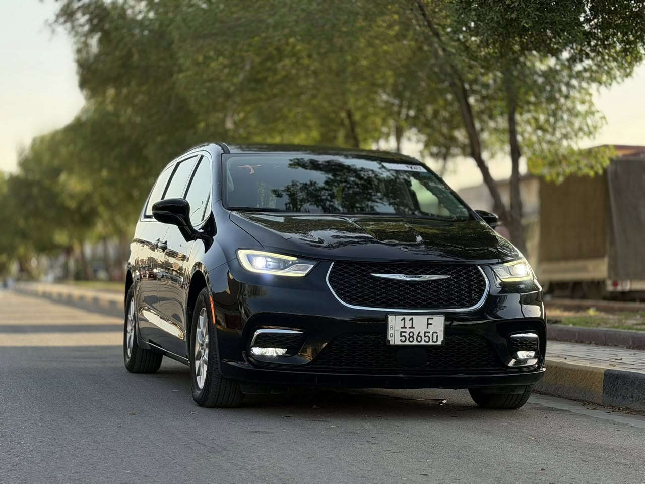 🚘 باسفيكا 2024 للبيع 🚘

2024 CHRYSLER PACIFICA, TOURING L

✅ ماشية 9000 ميل فقط
✅ حادث جانبي خفيف جدا 
✅ مرقمة بغداد (شهداء)

💰 السعر: 23,000 $
230 ورقة
سيارة نظيفة جداً ومميزة، جاهزة للاستخدام.

📍 العنوان:
بغداد - حي القاهرة 
قرب مستشفى الجنوب 
📞 للتواصل:
***********
