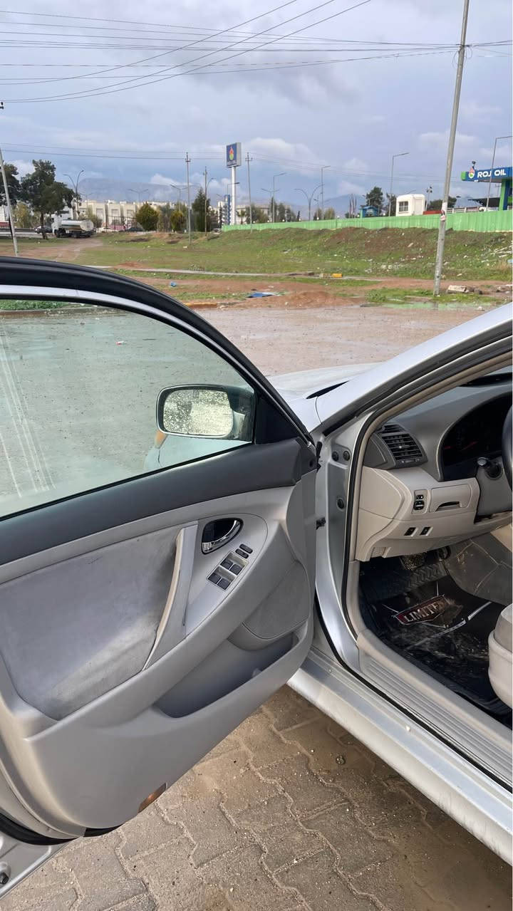 كامري 2010 (بي دعم بي صبغ) 13 ورقه غرامه لسه رن 
گير محرك بشرط 100‎%‎ 
*********** كورك +واتساب دهوك, العراق
