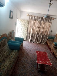 بيت للايجار بحي العامل قرب سوق الوسط ثاني بيت عن الشارع بيه غرفه وستقب...