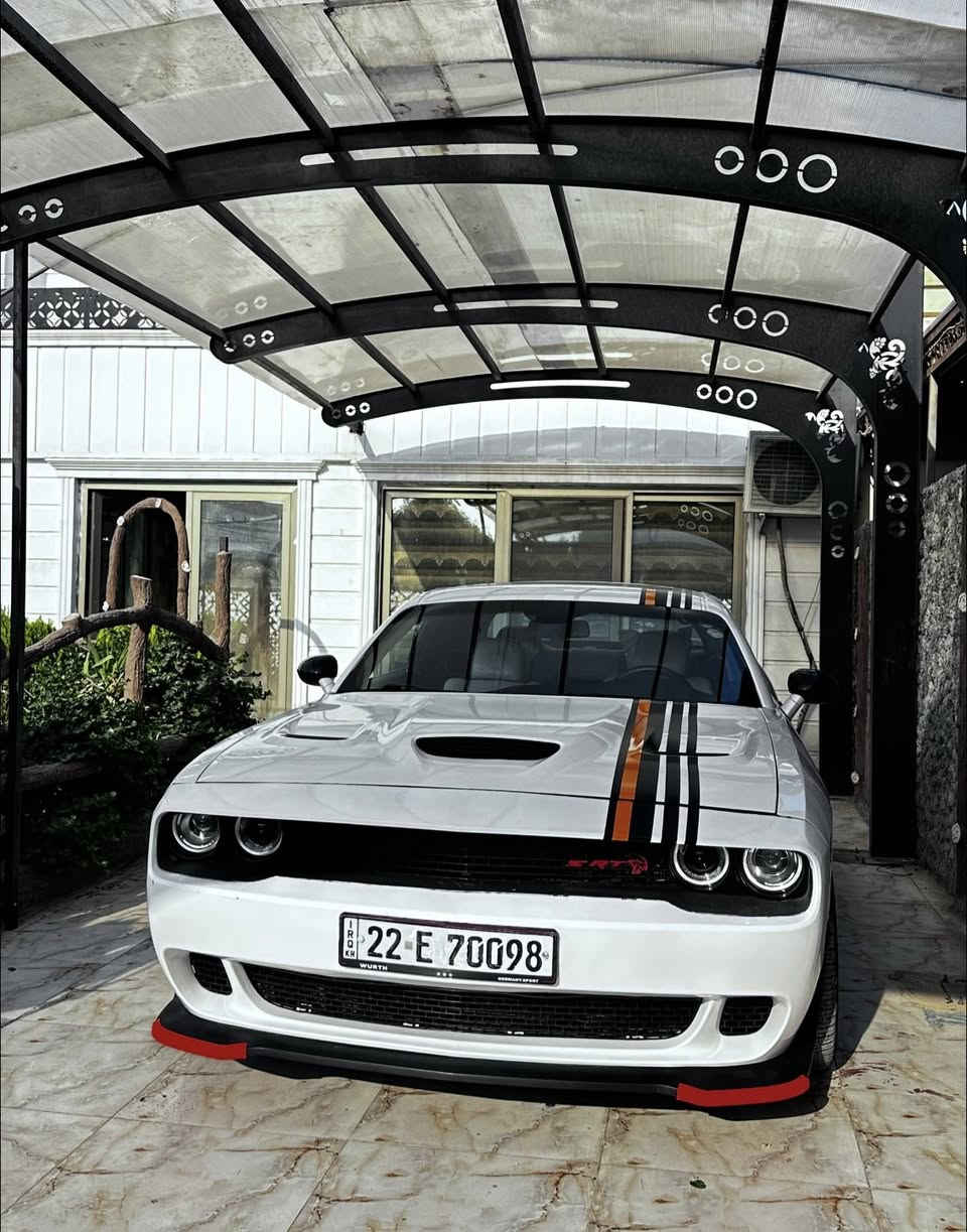 دوج جالنجر 2020 sxt
سيارة فتحة داخل ابيض 

صدر جديد 

تخم تاير جديد 

علية ايدامة كالمة 

سيارة الف ما ناقصة 

بطاقت بانزين كاملة 

رقم جديد

ما تحتاج الف 

سيارة حادثة فقط جاملغ سكن 
ول بونيد مبدل تحديث ابيع قطعيتين 

باقي سيارة كلة جديد ما ناقصة 

تفاصيل اكثر  
***********
