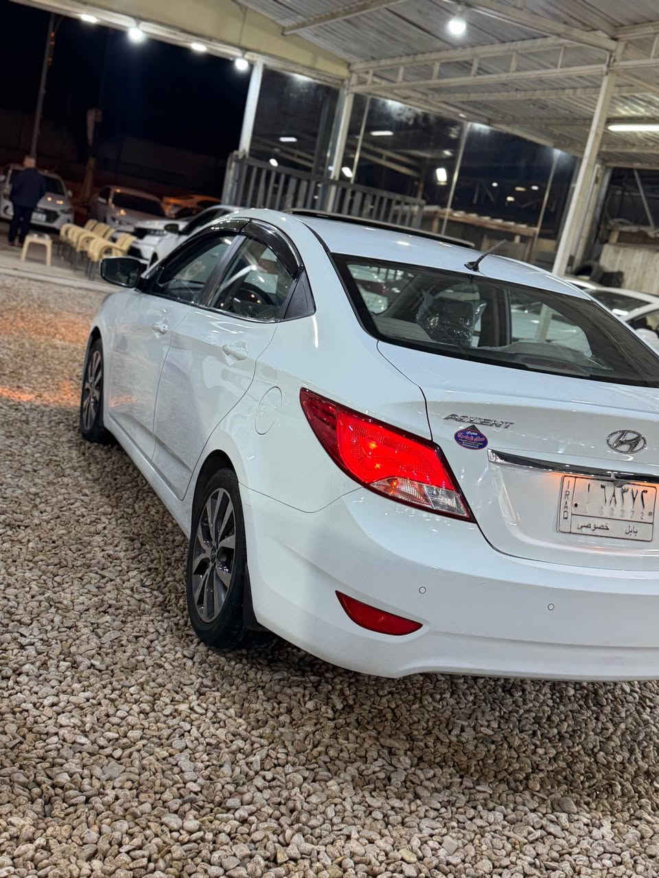 اكسنت 2016 خليجي مكفوله والسونار مرفق بالمنشور 
مكينه 1600 … فول تحكم ستيرن … شاشه مع كاميرا …. ويل كب … كشاف …فتحه.  ويل كب كروم. اشاير بلمري.   سبير بلادي مانازل مع عده كامله … ماشيه 120 كم … جديده جداً سعر 120 وبيها مجال 
مكان السيارة حله  المعارض مقابيل شارع 80 
📞***********
📞*********** حلة, بابل
