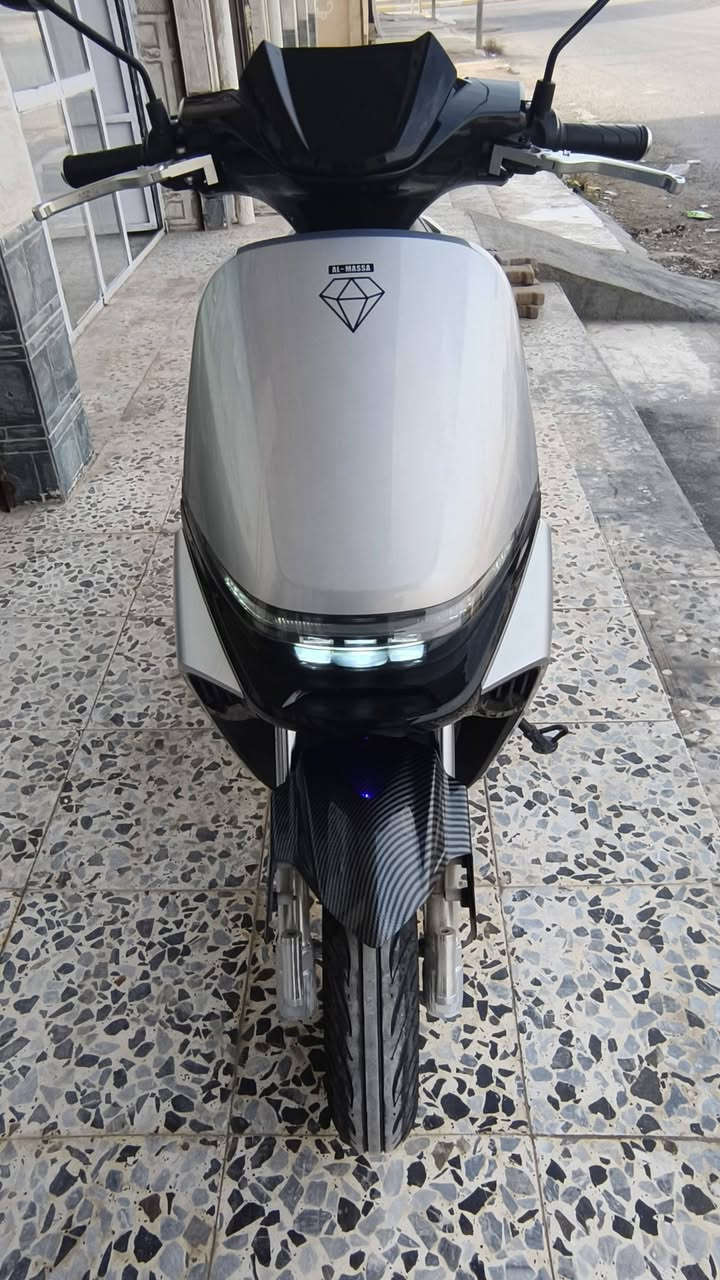 البيع موطور شحن بعده جديد معنى كلمة كله شغال وضع شركه الماس فول مواصفات نظافه 100/100 موطور موديل 25الون مميز 6بطاريات شرط فحص القطعة ناذره حلو موطور عالي كله شغال سعر 450 بي مجال الطيبين بل كان ياخذه مكان الرمادي التاميم الاتصال على رقم الهاتف ***********
