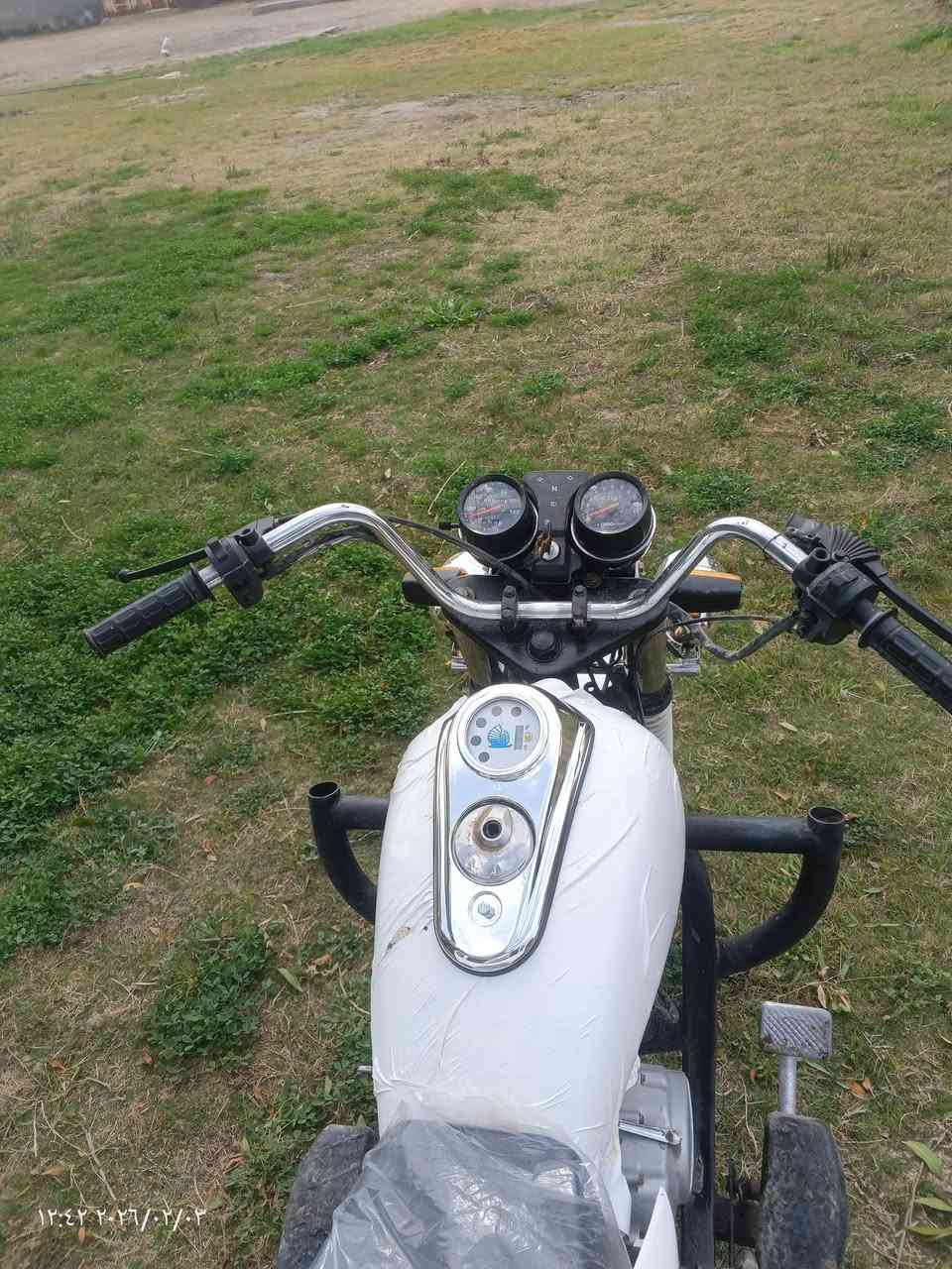 السلام عليكم
ستوته للبيع 2015  اوراق جاهزه تخم تاير توهه مشدود ومكينه وشاصي كفاله بدي خير من الله كلشي موضح كدامك مكاني دوايه السعر 1275 الف 
اتصال ***********
