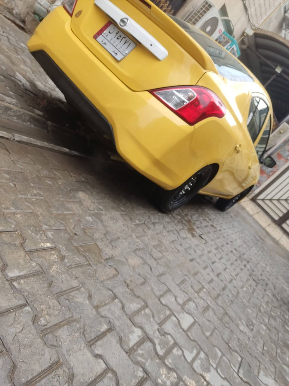 سلام عليكم نيسان فيرسه موديل ١٩ سياره كير اوتوماتيك جام جوبي كلشي موضح بالفيديو وسعر ٩١ وبيه مجال بصيط رقمي *********** مكان بغداد جديده بيع مراوس
