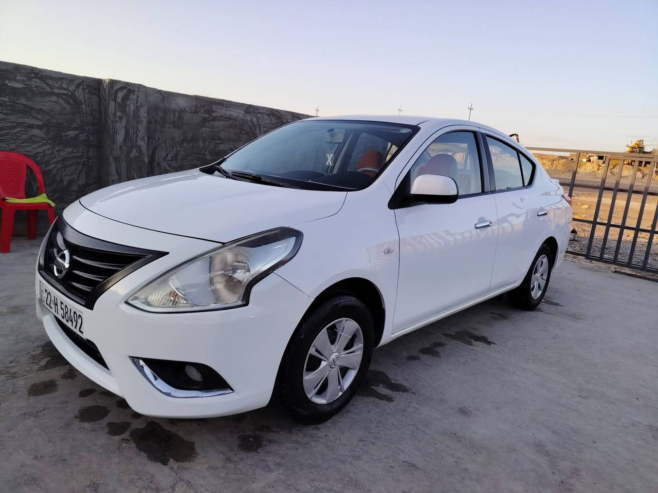 نيسان سني هندي بليته زركه
موديل ٢٠٢٠ رقم أربيل تحويل مباشر
ماشيه ٢٠٠
السياره مكفوله كفاله عامه
ماعده بيه رصعه من جوه باب الخلفي وره سايق
ورصعه جاملغ الأمامي عكس السايق والك الفحص
مابيه سونار
السعر ١١٥ وبيه مجال 
***********
