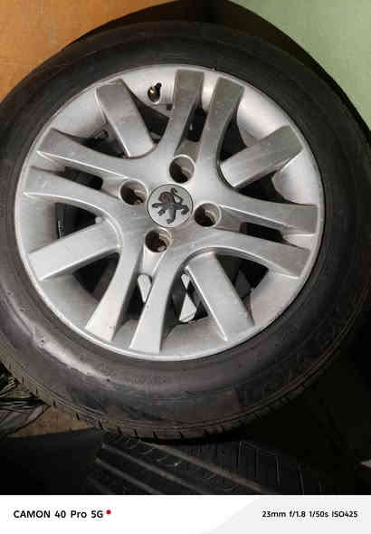 السلام عليكم 
ويل كب مديل 21 ابيعك فقط لاوياله قيم وخذ

*********** مكان الديوانيه
