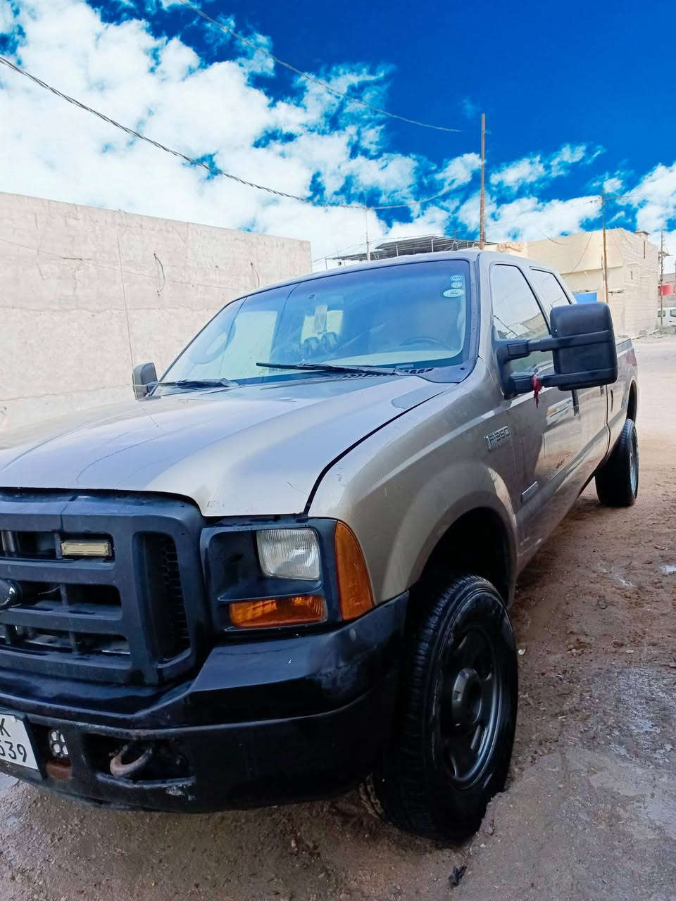 فورد اصولي 2007 اف 350 رقم اربيل جديد انكليزي سنوية لغاية 2027 راعيهه موجود مكينة گير مضبوطات تخم تاير مكفوله من الحادث مكينة گاز منظومة گاز جديدة للبيع البصرة ابي الخصيب رقم الموبايل *********** السعر 80 وبيهه مجال السياره جديده ماشيه 93 حقيقي كلهه عل البلاد حالين موجوده بغداد
