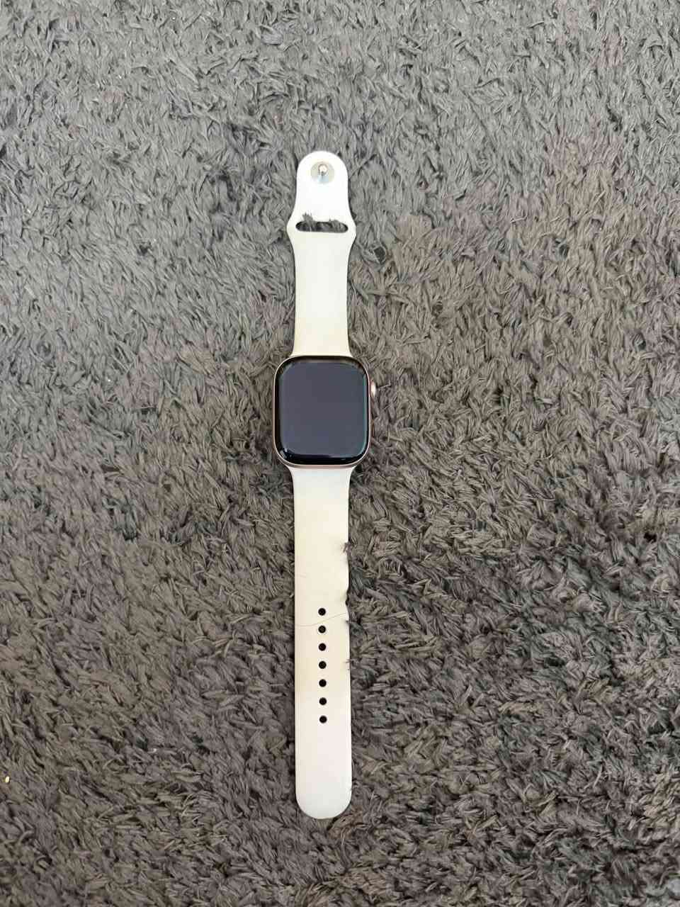 السلام عليكم
للبيع Apple watch الجيل 10 حجم 46 وياها كيبل فقط
بطاريه 100 بييها شخوط بلشاشه ممأثره
السعر 315 نهايتها مكاني شارع فلسطين


**إذا كنت صاحب هذا الإعلان وتريد حذفه لأي سبب، رجاءا أرسل رسالة إلى الدعم الفني**