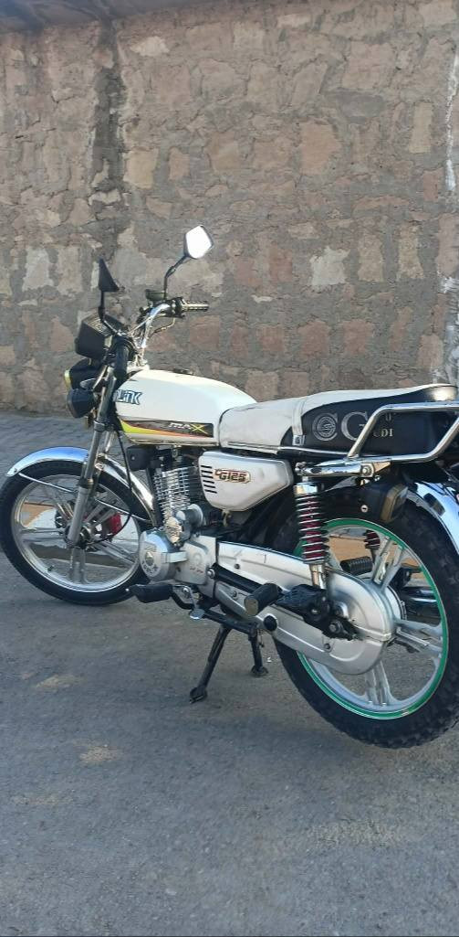 السلام عليكم  دراجه سونيك للبيع خمسه قير524

موديل 2023 عنوان كركوك محرك شرط ما مفتوح كهربائيات كلها شغاله***********
