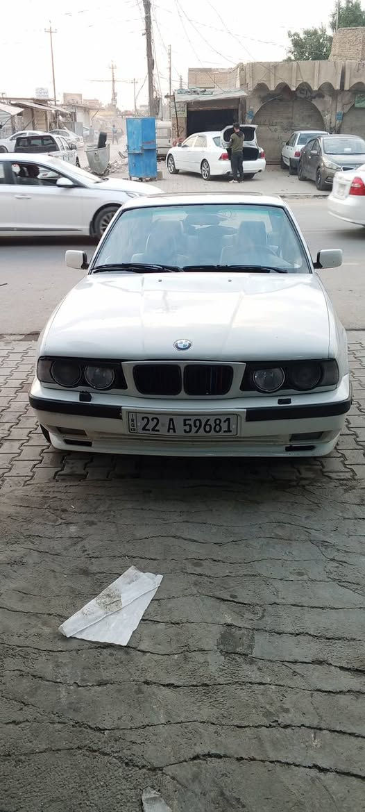 ​🦅 BMW E34 - 520
المكينة: فانوس 🏮وتماتيك 
​المنظومة: زنون نهار 
​التايرات:تخم  جديد. تبريد ثلج 
​الرقم: أربيل (22).بسمي 
​الحالة: السيارة جاهزة  ما ناقصها برغي.
​📍 المكان: [النجف ]
💰 السعر: [54]بيها مجال قليل 
📞 للتواصل: [***********] مراوس حسب القناعه
