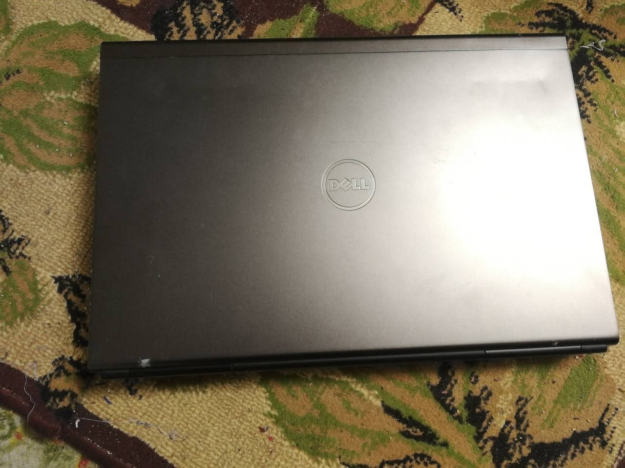 🔥 إعلان بيع لابتوب احترافي للأعمال والألعاب الخفيفة 🔥
💻 Dell Precision M4800
جهاز قوي ومناسب للتصميم، المونتاج الخفيف، والبرامج الهندسية ويشغل ألعاب 🎮
🔹 المعالج: Intel Core i7-4900MQ بسرعة 2.8GHz
🔹 الرام: 8GB
🔹 الهارد: SSD 240GB (سريع بالإقلاع والتحميل)
🔹 كرت الشاشة: NVIDIA Quadro K2100M 2GB
🔹 الشاشة: 15.6 إنج – Full HD 1920×1080
🔹 الشاحن: أصلي 240 واط
🔹 الحالة: مكفول من كل شيء عدا البطارية (بطارية تجارية)
✅ مناسب لبرامج مثل AutoCAD، برامج التصميم، والاستخدام اليومي
✅ يشغل ألعاب مثل GTA V، PES، Valorant، Fortnite (إعدادات متوسطة)
📍 الجهاز نظيف وجاهز للاستعمال
📩 للاستفسار راسلنا خاص
.     السعر 265 الف


**إذا كنت صاحب هذا الإعلان وتريد حذفه لأي سبب، رجاءا أرسل رسالة إلى الدعم الفني**