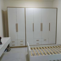 شغل حسب الطلب تزكام خشب تركي hdf سرير عدد(٢) كنتور +ملحق ميز مرايه +مك...