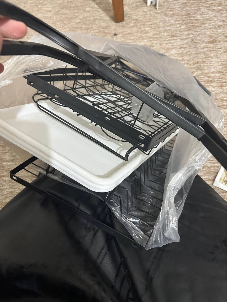 شوێن قاپ و کەوچک بەکارنەهاتوو رەنگی رەش لە سێ تاق پێکهاتووە لەگەڵ جێگای پەرداخو کەوچک زۆر تایبەت و جوانە گەیاندن هەیە بۆ هەموو کوردستان و عيراق

مكان أو حامل للأواني والملاعق غير المستخدمة، باللون الأسود، مكوّن من ثلاث طبقات، مع مكان مخصص للأكواب والملاعق، وهو مميز جدًا وجميل اكو توصيل لجميع محافظات العراق أربيل, العراق


**إذا كنت صاحب هذا الإعلان وتريد حذفه لأي سبب، رجاءا أرسل رسالة إلى الدعم الفني**