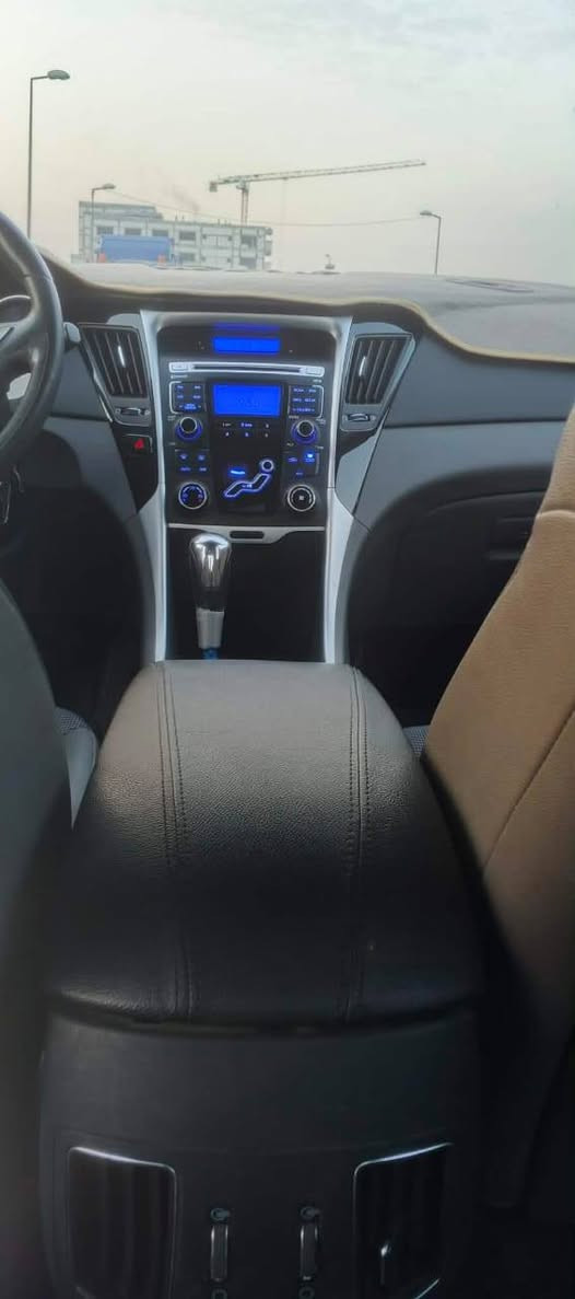 سوناته 2014 ادوات ادوات متومه شمالي رقم وسنويه جاهزه السياره مكينه دوش 2000 المرغوب  كير حداديه كله جاهز ب50 وبيها مجال قليل هاتف ***********
مكاني البصره
