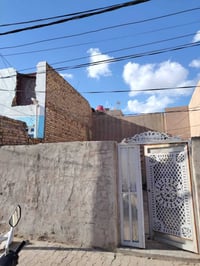 حي ميلاد • ١٠٠م • بيت للبيع