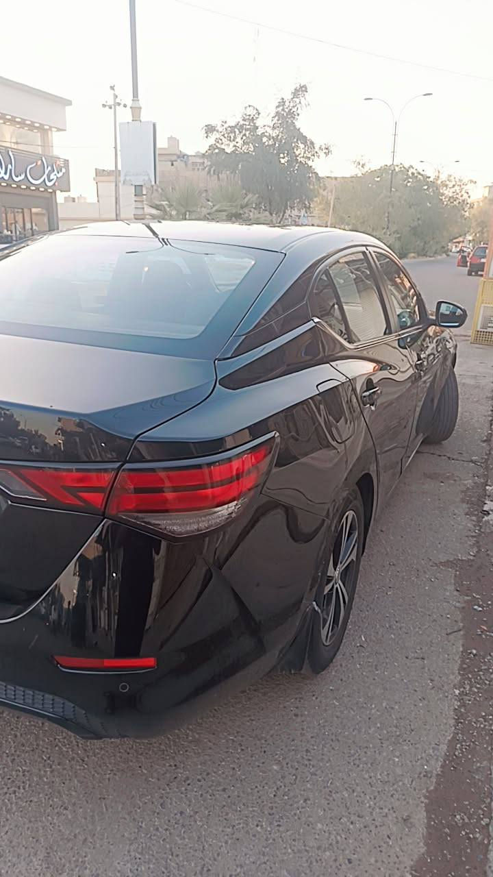 نیسان سێنترا 2022 مواسەفات S ڕەنگی ڕەشە سەیارەیەکی جوان و ڕێک و پێک سەنەوی و ژینگە و ڕێگاوبان و فەحس  و هەزەی هەمووی تازەیە تەنها چاملغی پێشەوەی لایسەکن سبووغە یەک تۆز بۆنیتەکەی گرتووە بەڵام بۆنیتەکەی سبووغ  نییە گێڕ و مەکینەی بێعەیبە و تەقە و ڕەقەی نرخی 128 وەرەقە مەجالێك  تکاێە زانیاریەکانم وازحە گەر مووشتەری نیت تەلەفۆن مەکە و نامە مەنێرە لەگەڵ ڕێزما بێزارم مەکە . شوێن : کەرکوك
***********   ≻  Whataap
***********   ≻  ⤴ كركوك, العراق
