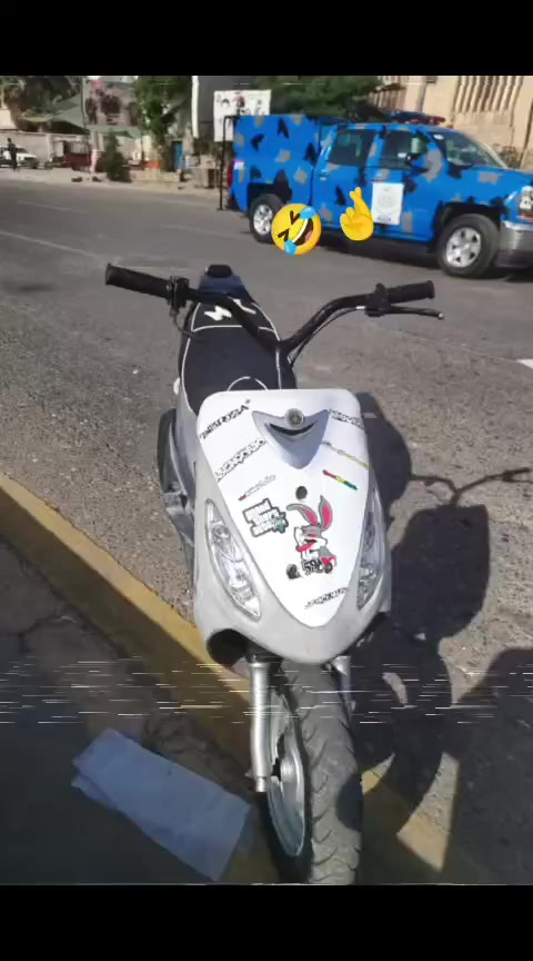 سلام عليكم دراجه ماكس قجمه الدراجه مبوشه 55 السعر 650 رقم الهاتف ***********
