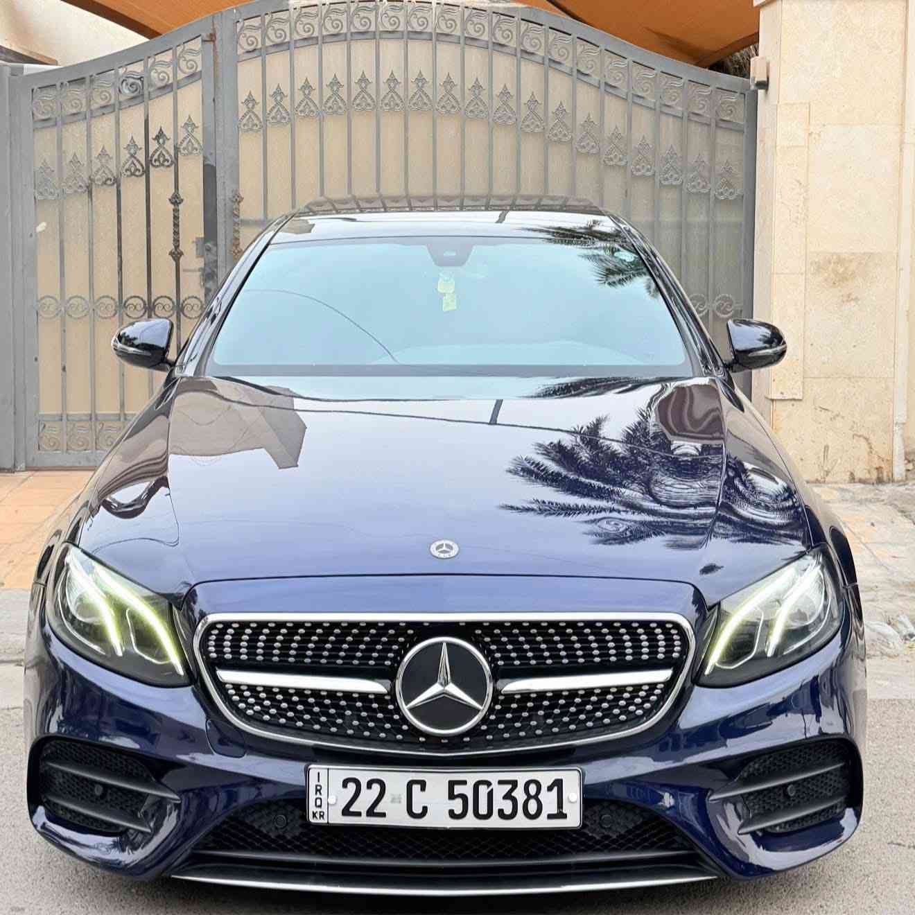 السلا عليكم                       مارسدس E200 2018
وراد الماني 
ماشيه 77ميل
موصفات المارسدس معروفه 
السياره كلش نضيفه وجديده
بدون حادث فقط صبغ باب السايق بدون دواخل بدون ايرباك
كير مكينه مكفوله شرط الفحص
السعر ..... 268$ وبيهه مجال 
مكاني بغداد / الاعظميه
***********
