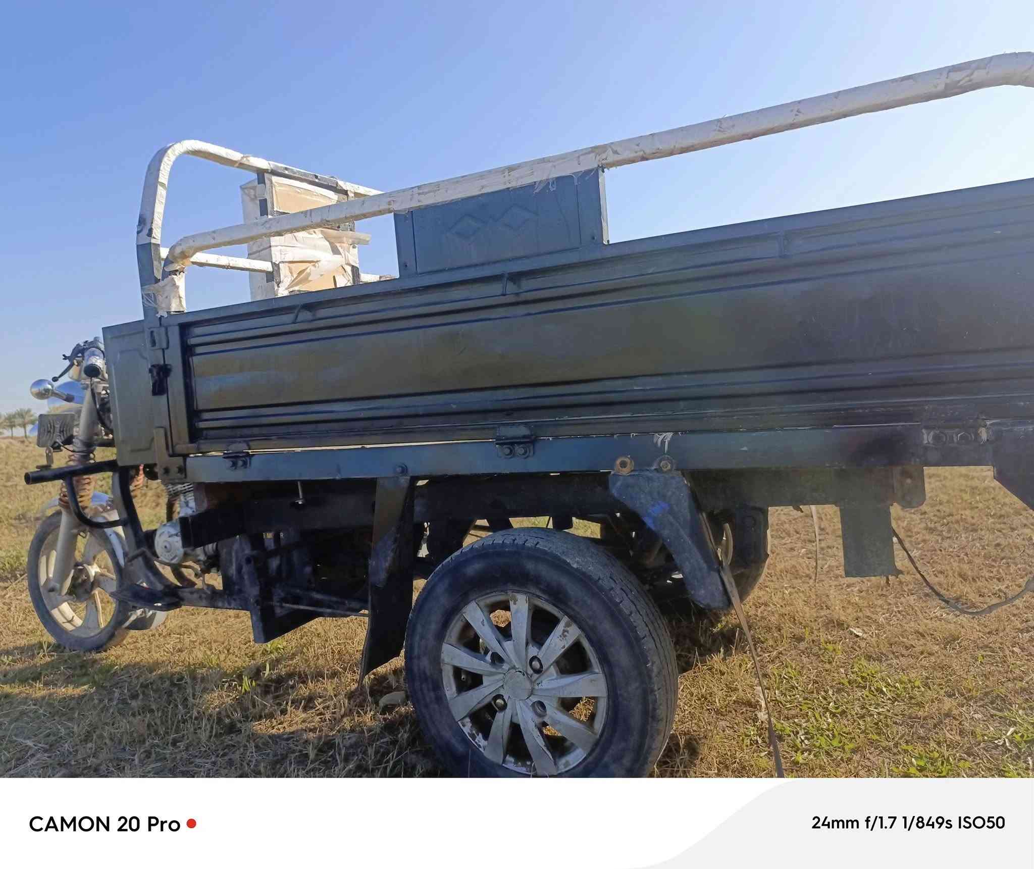 فحل جمره حموله طن للبيع موديل 18 محرك 24 
سعر 1100 وبيهه مجال 
عنوان حله نيل باقي الستفسار اتصل ***********
