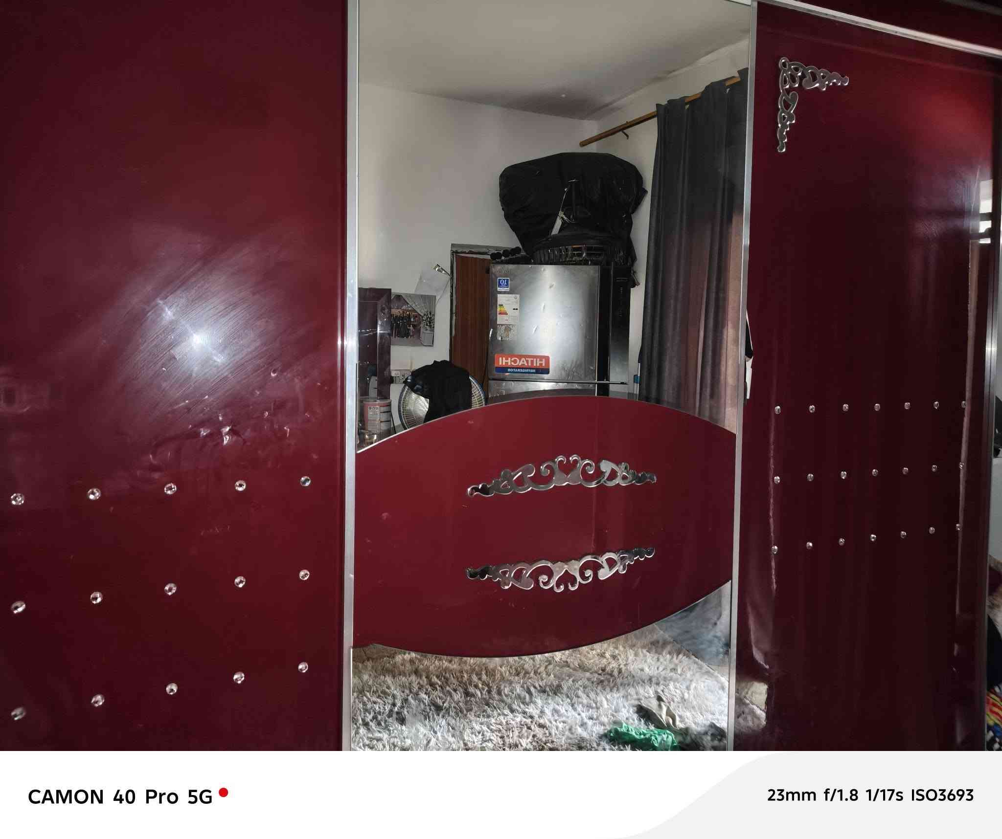 غرفه للبيع ما بيها شي شويه تعبانه راد لها تصليحات امانه الله غرفه كلش حلوه
سعر 350 وبيها مجال***********
