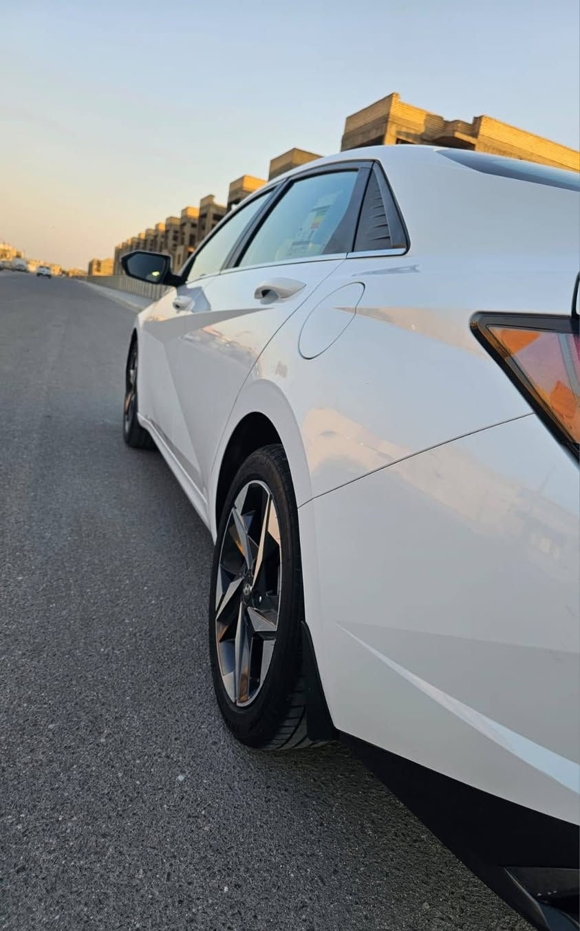 سلام عليكم
هونداي النترا خليجي 
اقصاد وراعيها بالبصره سنه وتصير حره
موديل 2022. فول مواصفات
مكفوله كفاله عامه ماعدا بارد كلش قليل
 واحد على واحد
بصمه
فتحه
شاشه
كاميره
حاسات
مري شفط
مري اشاره
ويل كب
 لد امامي
تشغيل عن بعد
السياره الفول معروفه مواصفاتها 
السعر/168وبيها مجال قليل 
الموقع /البصره المعقل
الهاتف ***********
