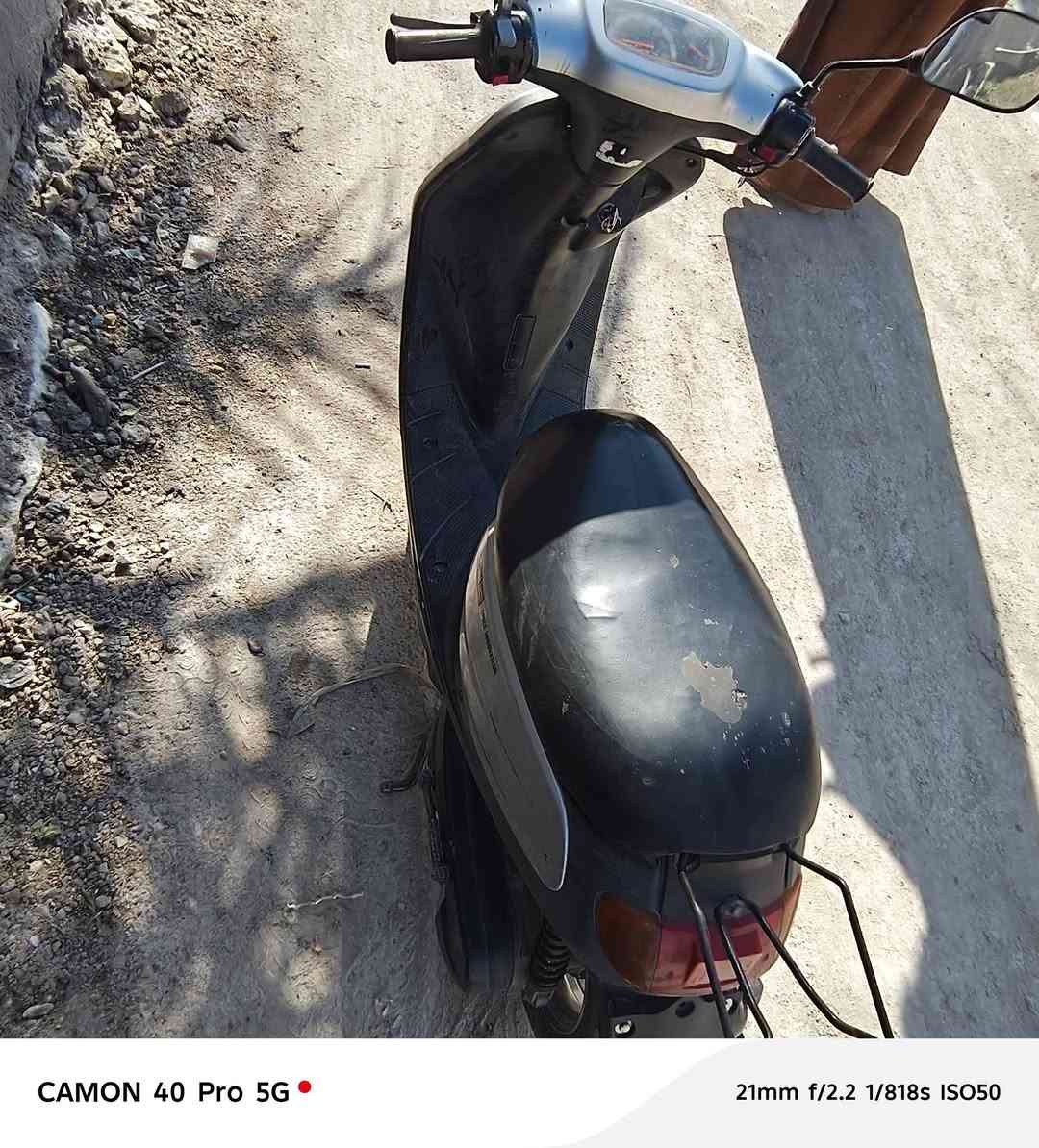 منغولي ياباني للبيع دراجة كامله مامفتوح كلشي
شغال صار شهر طالعه حاويه نكرة سلف 
مكينه خرسه بلاد الدراجة 
السعر 450وبيها مجال كلش بسيط 
مكاني رميثه 
لاتصال ***********
