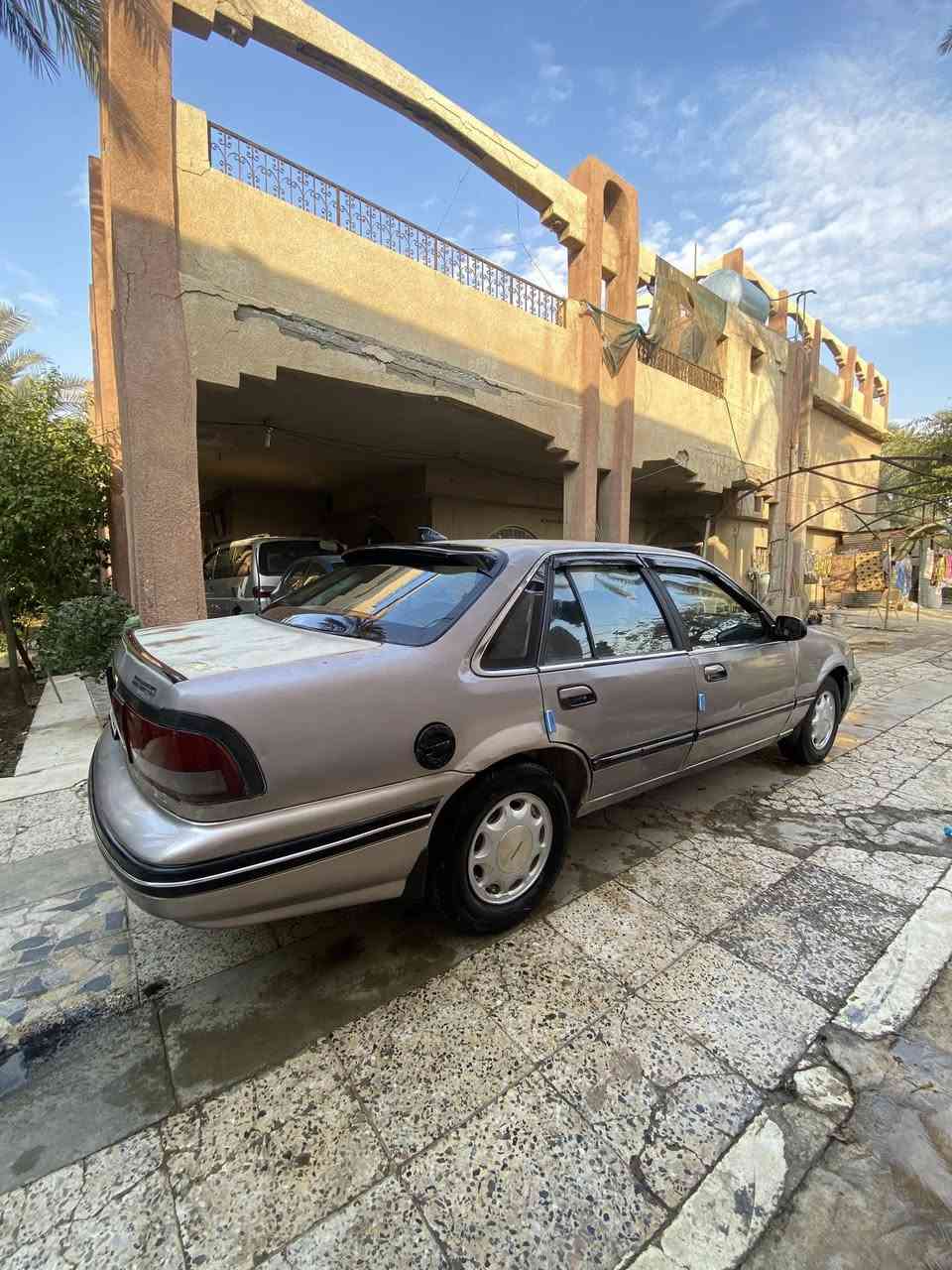 السلام عليكم برنس موديل ٩٣ باسمي سياره حلوه بدون نقص ادامه كامله تخم تاير  كير عادي
سنويه لل٢٧ مسجل لايت زنون مفوله مكاني ديالى بعقوبه سعر ٢٧ وبيها مجال شراي اتصل ***********
