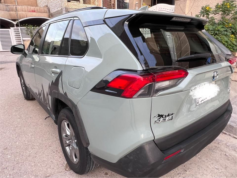 راف 4 XEL هايبرد
موديل 2023 
السيارة ماشية 24018 مايل

السلام عليكم
مراوس  مراوس باقل محتاج فرق
راف فور هايبرد موديل 2023 فئة XLE وارد امريكي
اللون سمنتي المميز 
ممشى السيارة. 24018 مايل وقابله للزيادة
المواصفات 
بصمة 
فتحة 
شاشة كبيرة
رادار امامي وخلفي وجوانب
تحديد مسار
كشن فول كهرباء
صندوك كهرباء
فور ويل 
وبعد بيها مواصفات المعروفة
السيارة مكفولة كير محرك بطاريات
السيارة كاملة  
اربع قطع صبغ بيه
السيارة صار بيها صبغ خشم الشاصي عكس السايق جاملغ امامي عكس السايق وبنيد وباب خلف السايق وجاملغ خلفي

للاستفسار اتصال *********** 
                 واتساب *********** 
ارقام صاحب السيارة 
انا مكلف بالنشر 
رقم السيارة بغداد
مكان السيارة بغداد
