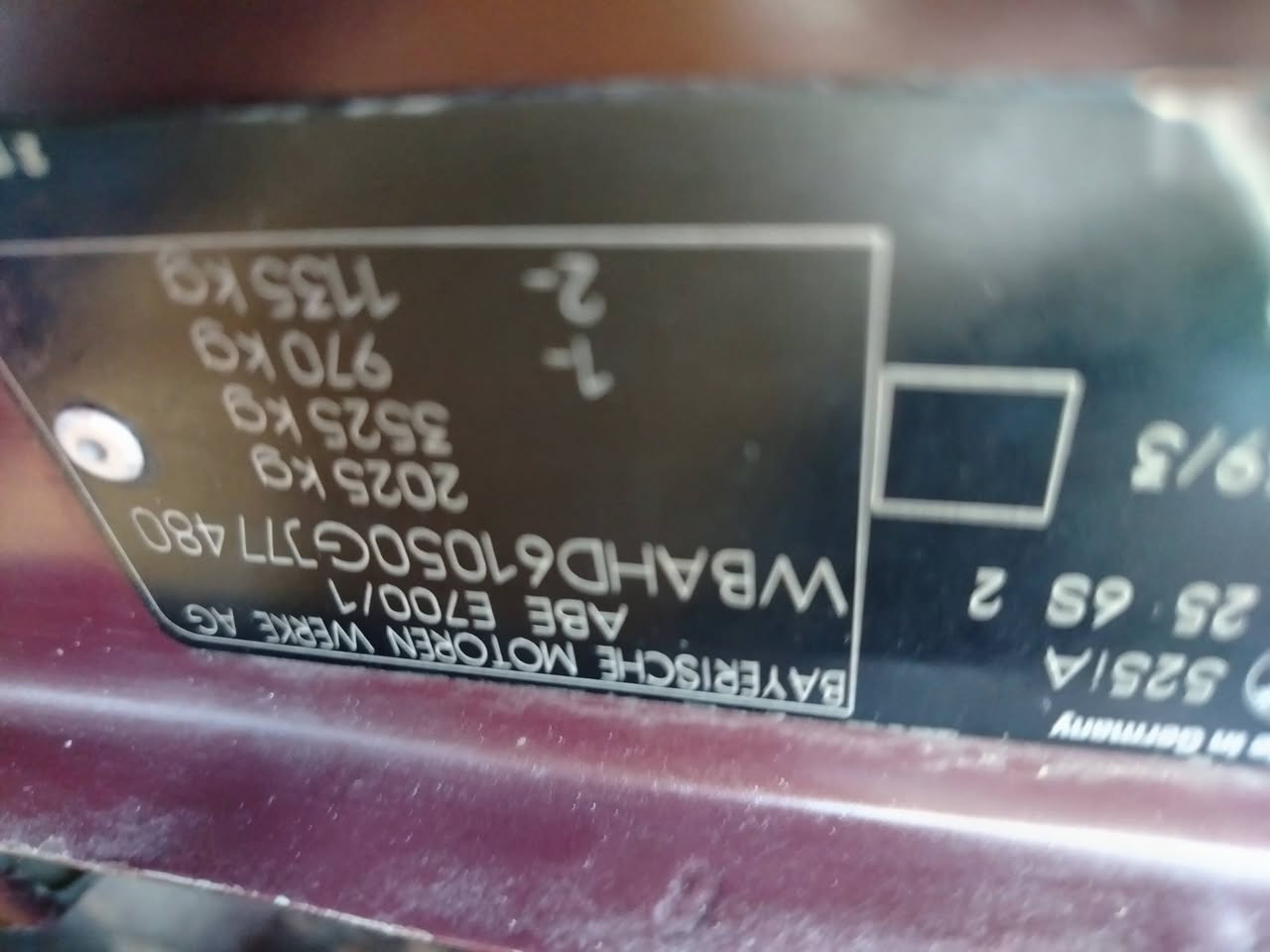 بي ام للبيع 525بلاد أوتوماتيك بلاد كير محرك شرط مسكر فانوس موديل ٩٤ شرط تحويل او سعر ٥٥ وبي مجال قليل مكاني بين اربيل وكركوك مو بايل ***********
