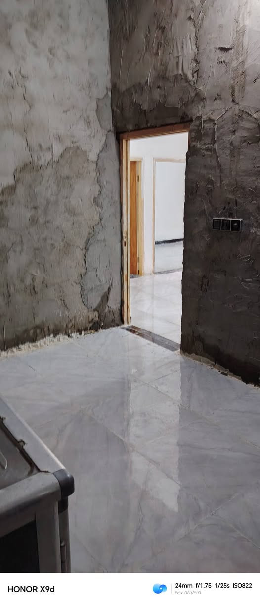 السلام عليكم
عندي بيت للرهن غرفتين وصاله ومطبخ وتخاريج قريب ع مستشفئ الجديده بناء حديث جدآ يبعد عن شارع العام 20 متر سعر الرهن 10 لمدة سنه وقابل للزياده خدمات كامله تفاصيل اكثر اتصال ع رقم ***********
