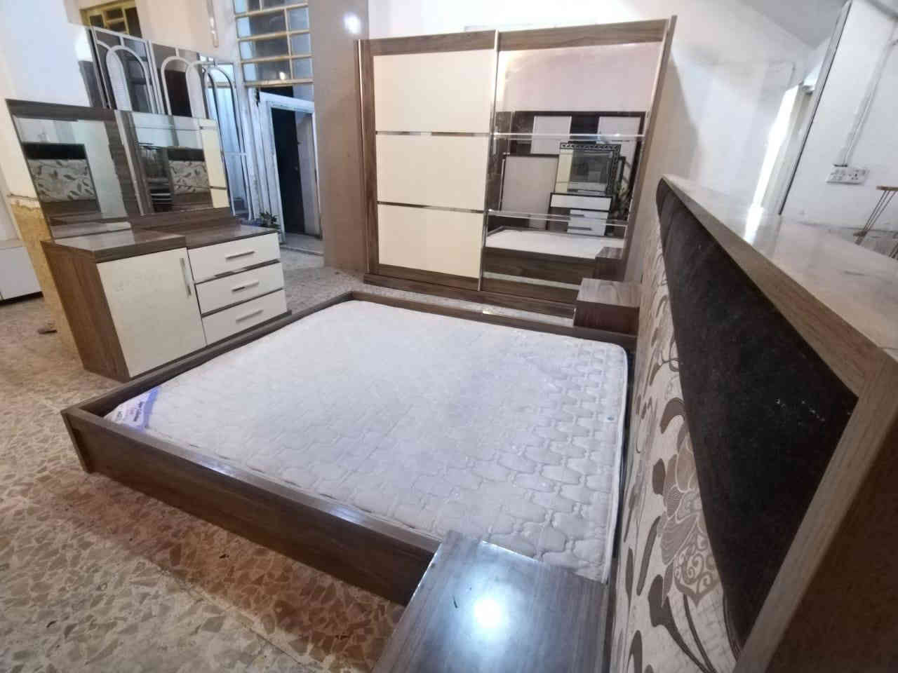 ٣٩٠ الف مع النقل والشد الطابق الأرضي داخل محافظة النجف الاشرف ***********
غرفه نوم تركي نضافه جيده
