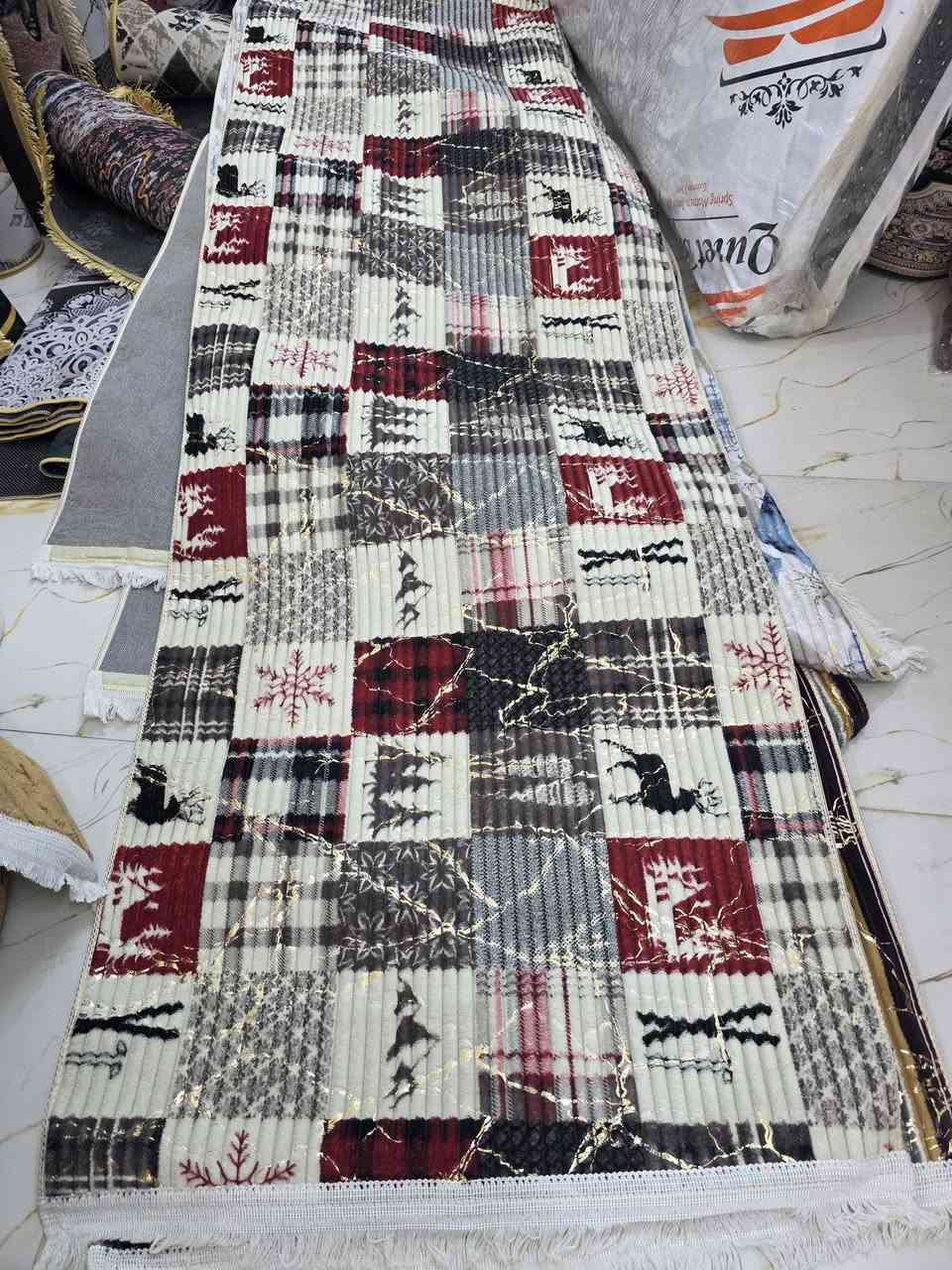 يالله اللهم صلي على محمد وال محمد وصول  مده بوهيمي                                          القياس 3متر السعر زوج 30الف.                                                        القياس 4متر سعر الزوج 40الف.                                                القياس 5,متر سعر الظوج 50 الف                                                        العنوان الناصريه قضاء النصر شارع المجمع السوري                      هاتف ***********.     يوجد توصيل
