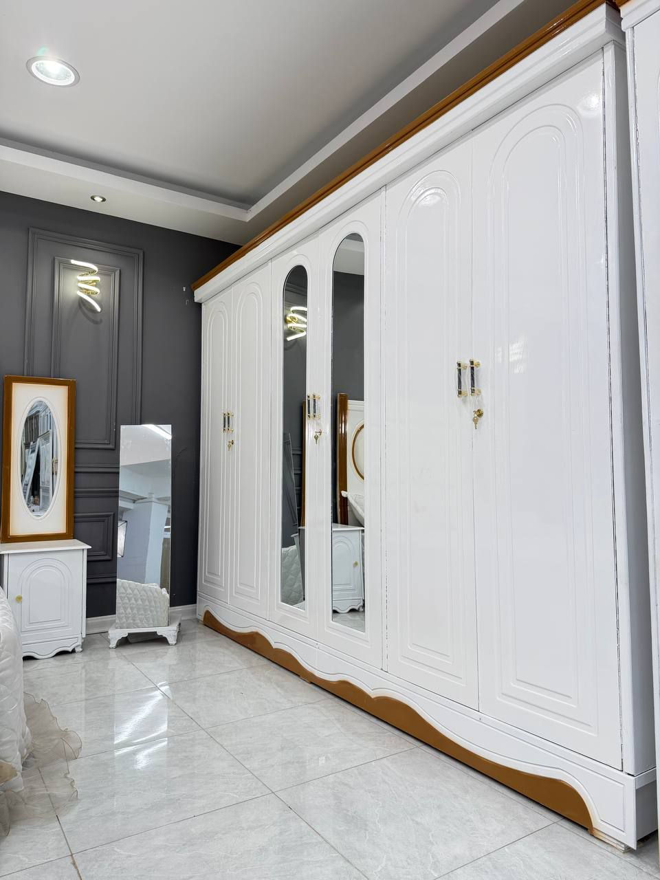 غرفة ستة باب 
صاج عراقي بتصميم تركي 
مليون فقط 🔥🔥 
للحجز والاستفسار مراسلة الصفحة
او التواصل مباشرة عبر الواتساب   
***********
