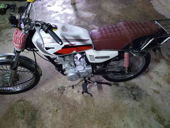 السعر 300 موديل 20 ***********
