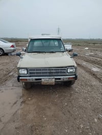 بيكاب موديل 82 ئارم بلاستيك  مالي كسابةته و سيارة كة جايزه  نرخي 20 وة...