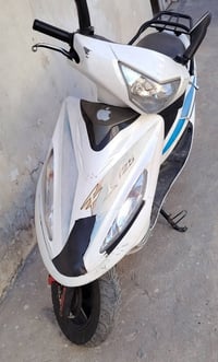 دراجه سيام 140 دراحه تخربط ابيعلك طافي السعر 350 قفل الدراجه نضيفه مكي...